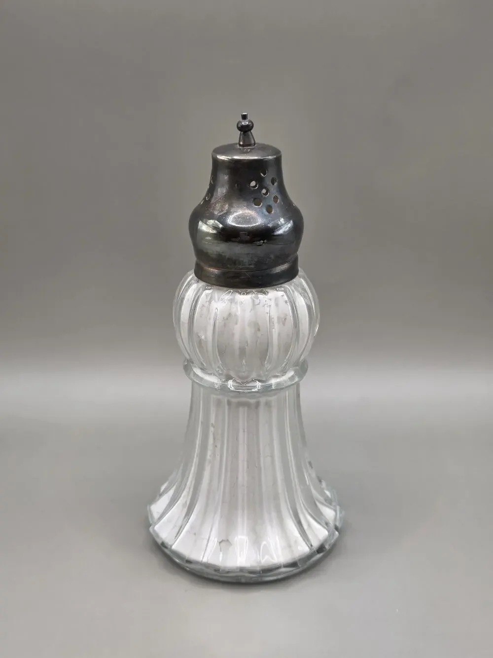 New Lady Primrose Inc Tryst Dusting Silk Powder In Glass Shaker